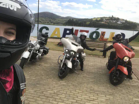 Primeira vez que fui para Minas de moto com as amigas